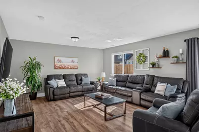 985 N Whitaker Dr, Tooele, UT 84074 - Photo 10