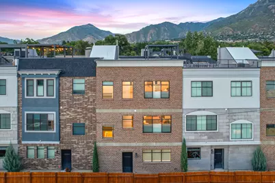 4672 S Grosvenor Ct, Holladay, UT 84117 - Photo 2