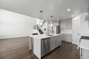 1752 W Valcrest Dr S, Saratoga Springs, UT 84045 - Photo 18