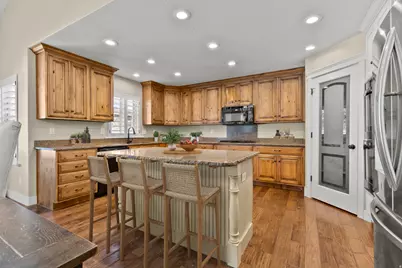 27 S 3475 W, Layton, UT 84041 - Photo 8