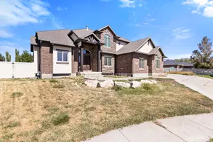 27 S 3475 W, Layton, UT 84041 - Photo 2