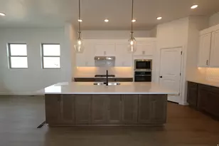 7292 W Hidden Hls Wy, West Jordan, UT 84081 - Photo 4