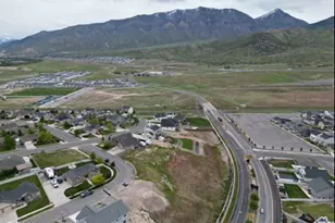 1367 W Cedar Pass Dr, Santaquin, UT 84655 - Photo 1