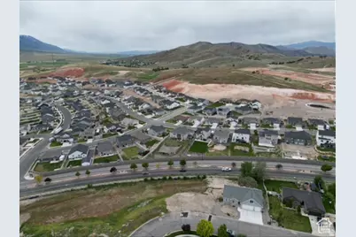 1367 W Cedar Pass Dr, Santaquin, UT 84655 - Photo 4