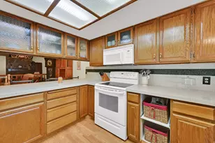 5494 S 250 E, Washington Terrace, UT 84405 - Photo 10