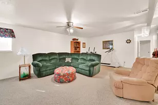 5494 S 250 E, Washington Terrace, UT 84405 - Photo 26