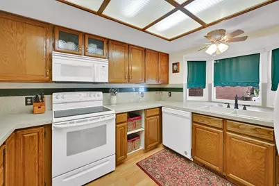 5494 S 250 E, Washington Terrace, UT 84405 - Photo 8