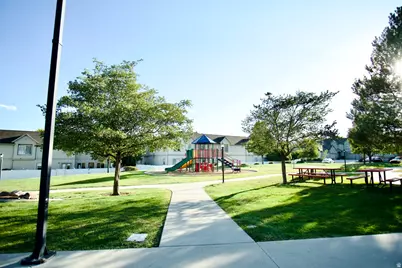 1577 W Wyngate Park Dr #35, South Jordan, UT 84095 - Photo 40