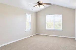 1577 W Wyngate Park Dr, South Jordan, UT 84095 - Photo 16