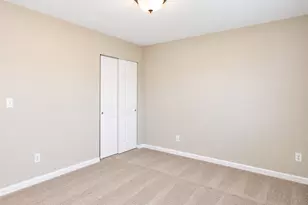1577 W Wyngate Park Dr, South Jordan, UT 84095 - Photo 28
