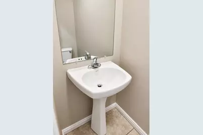 1577 W Wyngate Park Dr #35, South Jordan, UT 84095 - Photo 14