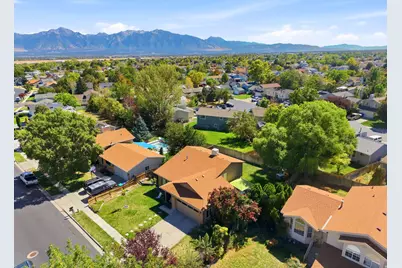 5375 W Saguaro Dr S, West Jordan, UT 84081 - Photo 28