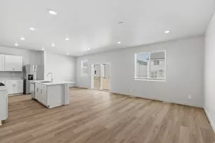 944 E Cody St, Eagle Mountain, UT 84005 - Photo 12