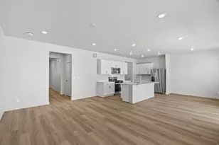 944 E Cody St, Eagle Mountain, UT 84005 - Photo 10