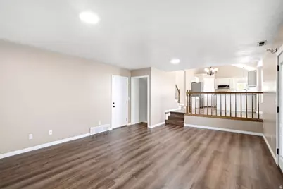 3277 N 2175 E, Layton, UT 84040 - Photo 8