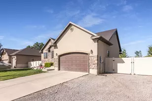 782 S 925 W, Lehi, UT 84043 - Photo 2