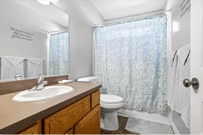 7902 S 2450 E, South Weber, UT 84405 - Photo 14