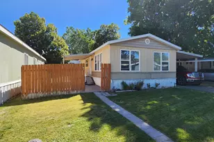 5071 S Escondido St E, Salt Lake City, UT 84117 - Photo 1