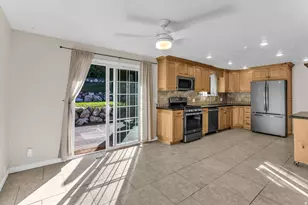 8845 S Capella Way E, Sandy, UT 84093 - Photo 10
