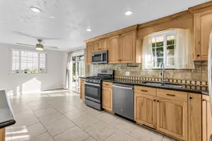 8845 S Capella Way E, Sandy, UT 84093 - Photo 8