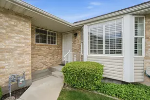 512 E 90 N, Orem, UT 84097 - Photo 2