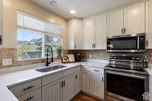 15045 S Round Tree Ln E, Draper, UT 84020 - Photo 4