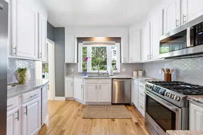 385 E St, Salt Lake City, UT 84103 - Photo 12