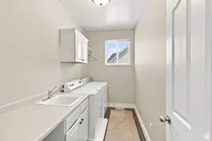 443 Meadow Ln, Providence, UT 84332 - Photo 18