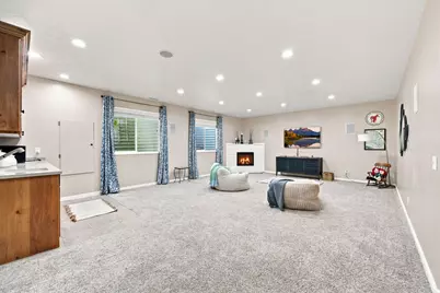733 Arrow St, Tooele, UT 84074 - Photo 14