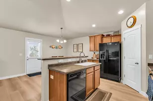 6571 S Azimuth Ct, West Valley, UT 84081 - Photo 8