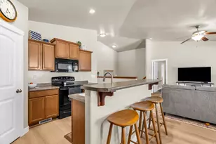 6571 S Azimuth Ct, West Valley, UT 84081 - Photo 10