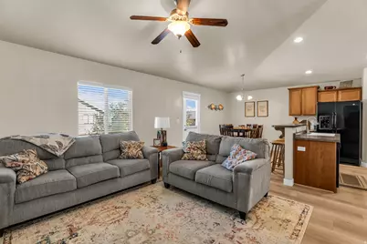 6571 S Azimuth Ct, West Valley, UT 84081 - Photo 12