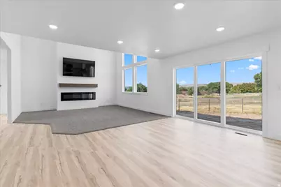 1048 N 580 E, Nephi, UT 84648 - Photo 10