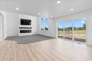 1048 N 580 E, Nephi, UT 84648 - Photo 10
