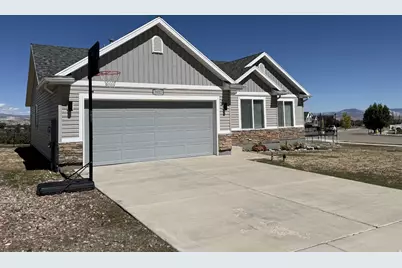 3012 W 250 S, Vernal, UT 84078 - Photo 2