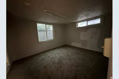 574 E 32nd S, Ogden, UT 84403 - Photo 12