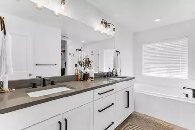 1059 W Valor Ct, Bluffdale, UT 84065 - Photo 20