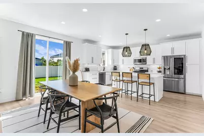 1059 W Valor Ct, Bluffdale, UT 84065 - Photo 8
