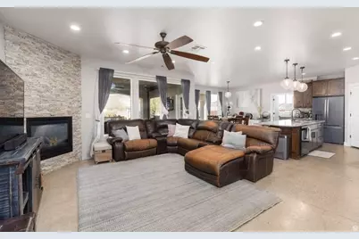 3293 S Noble Dr, Washington, UT 84780 - Photo 4