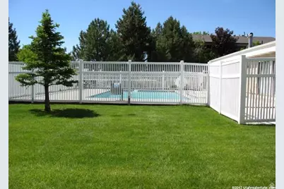 1801 W 7600 S #C104, West Jordan, UT 84084 - Photo 20