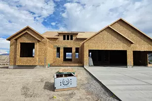 564 E Matthews Cir, Grantsville, UT 84029 - Photo 2
