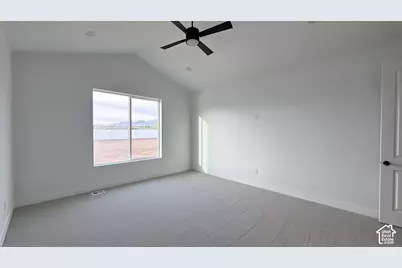 564 E Matthews Cir #129, Grantsville, UT 84029 - Photo 18