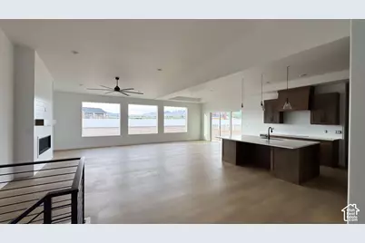 564 E Matthews Cir #129, Grantsville, UT 84029 - Photo 8