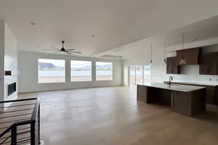 564 E Matthews Cir, Grantsville, UT 84029 - Photo 8