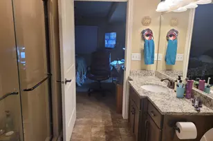 917 S Main St, Layton, UT 84041 - Photo 8
