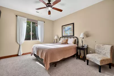 1007 N Sunset Dr W, Washington, UT 84780 - Photo 32