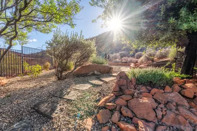1007 N Sunset Dr W, Washington, UT 84780 - Photo 44