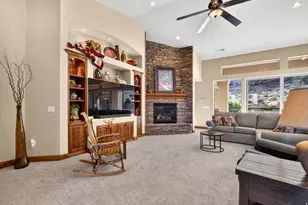 1007 N Sunset Dr W, Washington, UT 84780 - Photo 38