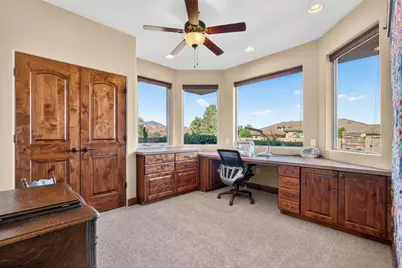 1007 N Sunset Dr W, Washington, UT 84780 - Photo 14