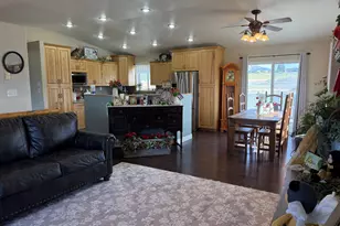 715 S Hillcrest Loop, Malad City, ID 83252 - Photo 4